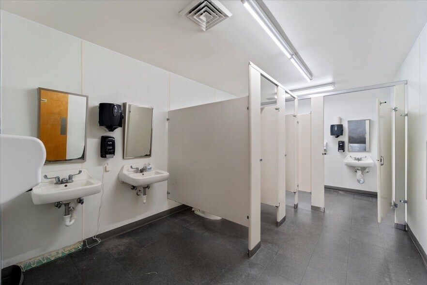 More Photos Of 12750 S Military Trl, Boynton Beach Drugstore For Sale