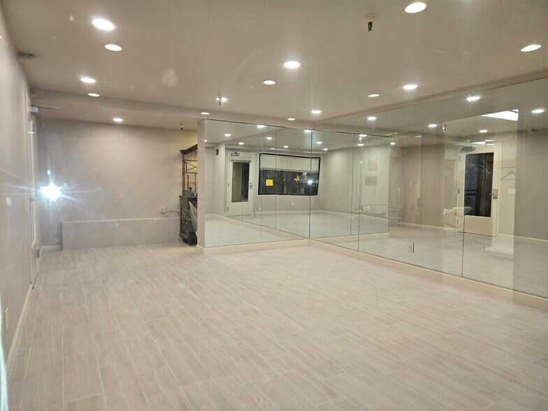 More Photos Of 1108-1112 Burlingame Ave, Burlingame Storefront Retail Office For Lease