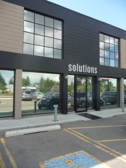 More Photos Of 11230 119th St NW, Edmonton Light Distribution For Lease