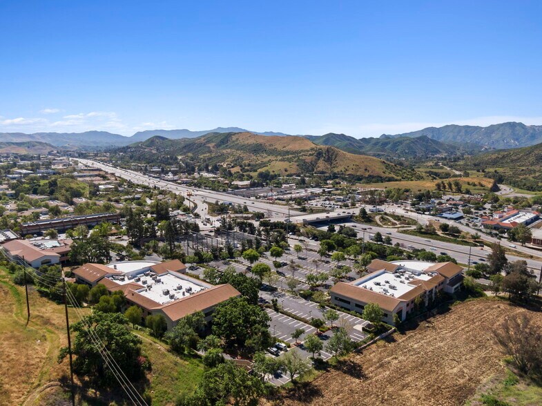 More Photos Of 29219 Canwood St, Agoura Hills Office For Sale
