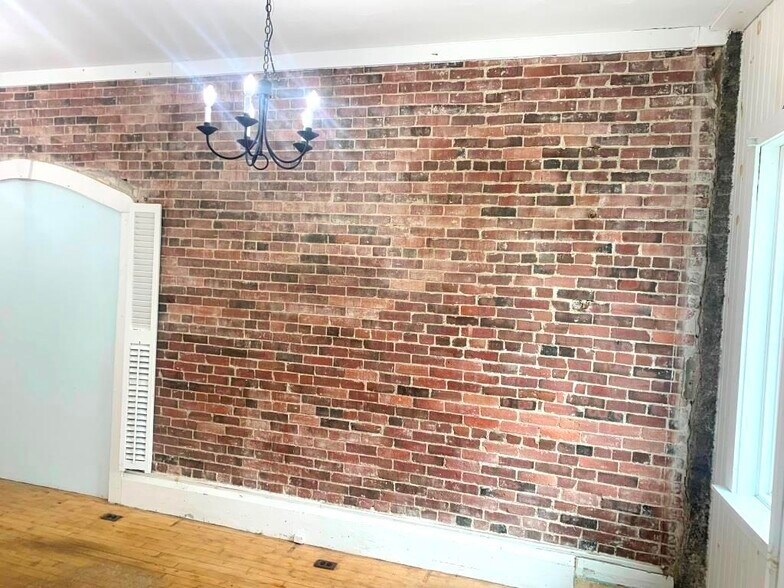 More Photos Of 115 Main St, Winterport Apartments For Lease