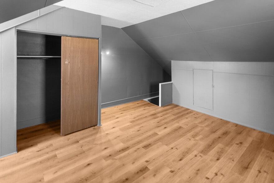 More Photos Of 31 N 14th St, Belleville Apartments For Sale