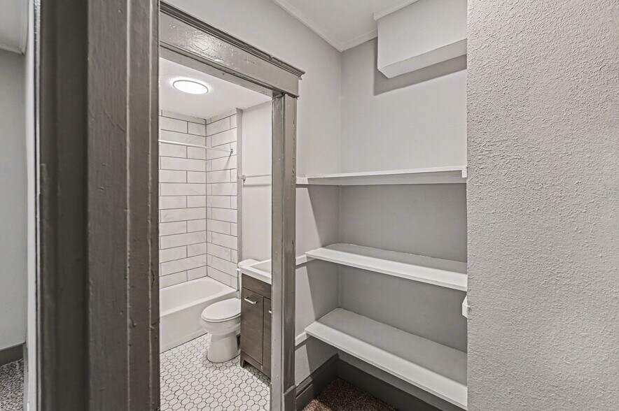 More Photos Of 3227 Central St, Kansas City Apartments For Sale