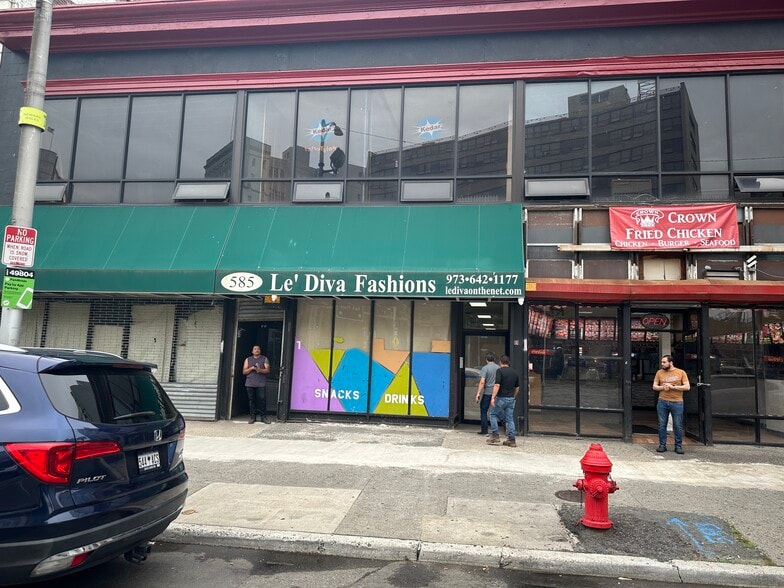More Photos Of 583-587 Broad St, Newark Storefront Retail Office For Lease
