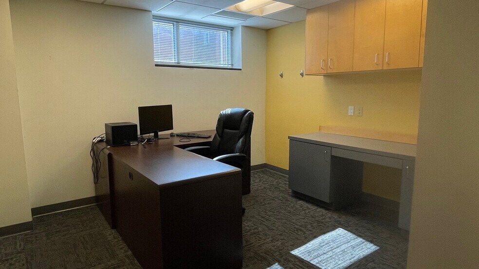 More Photos Of 4638 Centre Ave, Pittsburgh Office For Lease