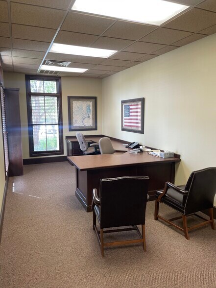 More Photos Of 2900 Trophy Dr, Bryan Office For Lease