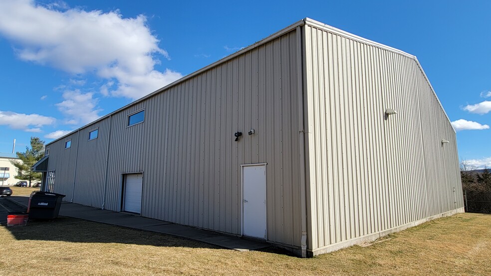 Primary Photo Of 18 Park Dr, Franklin Industrial For Sale