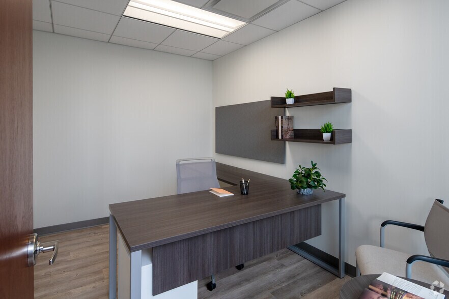 More Photos Of 400 N Michigan Ave, Chicago Unknown For Lease