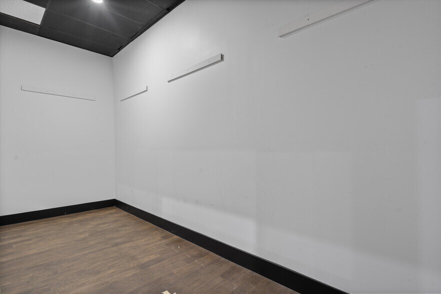 More Photos Of 10203 Old Manchaca Rd, Austin Flex For Lease