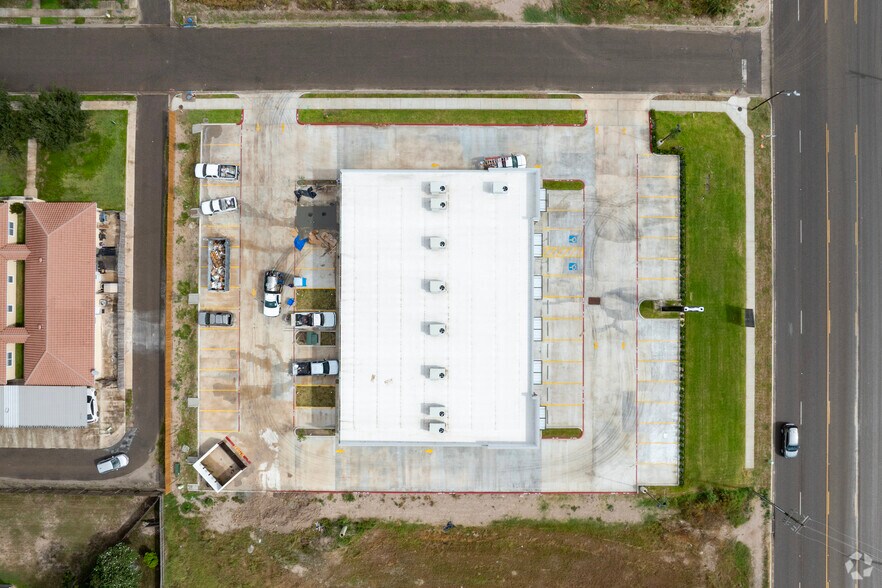 More Photos Of 3306 Raul Longoria Rd, San Juan Restaurant For Lease