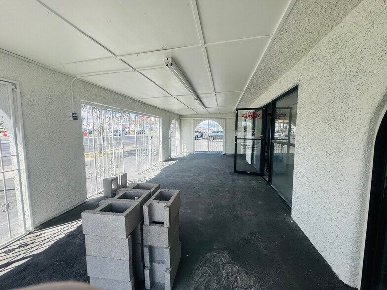More Photos Of 825 S Decatur Blvd, Las Vegas Freestanding For Sale