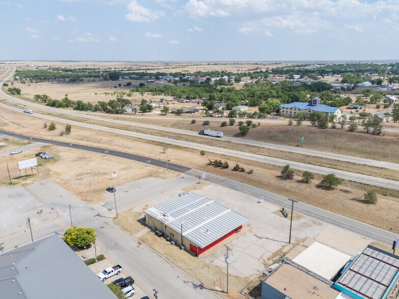 More Photos Of 103 Interstate 40, Shamrock Restaurant For Sale