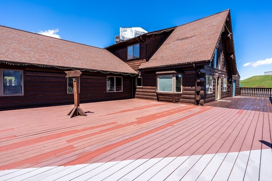 More Photos Of 235 Farmers Market Dr, Hillsville Restaurant For Sale