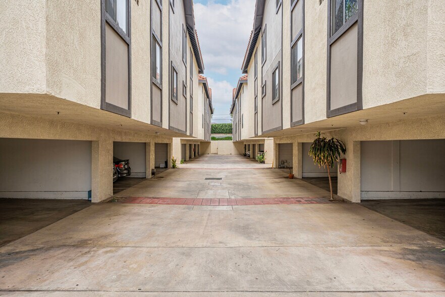 More Photos Of 1349-1351 Elm Ave, San Gabriel Multifamily For Sale