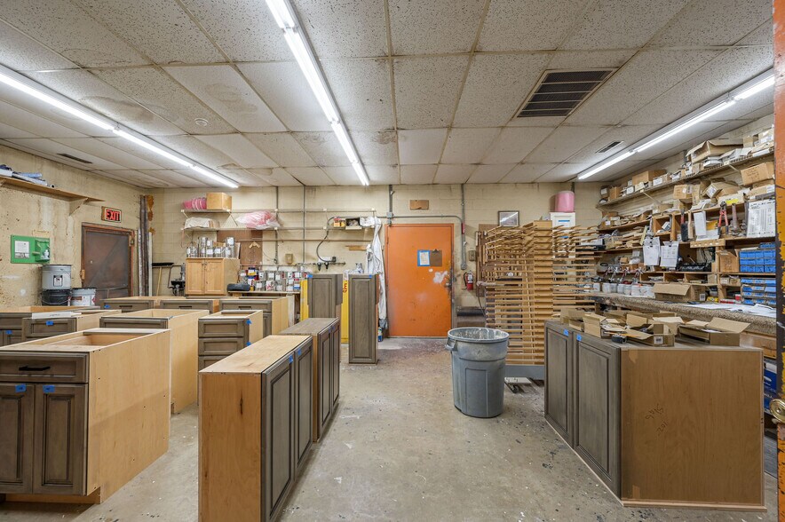 More Photos Of 9155 Campbell Ln, Bridgeville Office For Sale