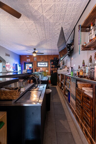 More Photos Of 125 Main St, Hickory Restaurant For Sale