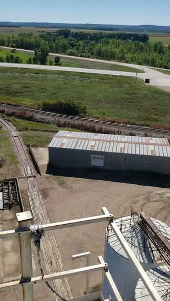 Primary Photo Of 1919 W Cherry St, Vermillion Railroad Yard For Sale