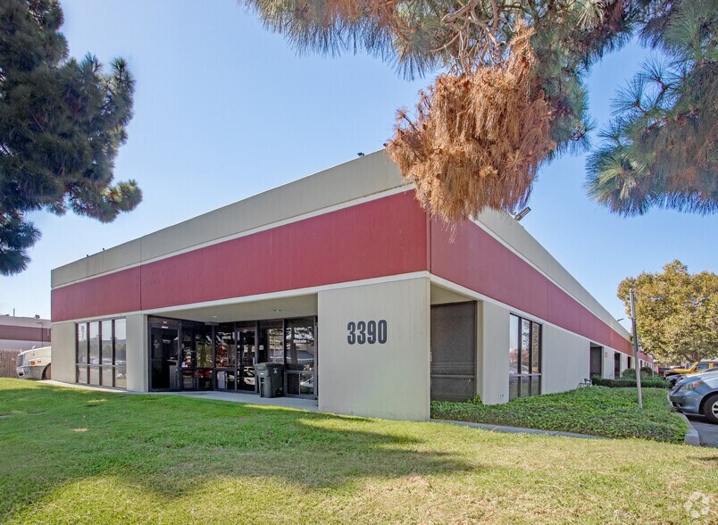 Primary Photo Of 3390 De la Cruz Blvd, Santa Clara Light Distribution For Sale