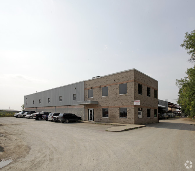 Primary Photo Of 10410 Coleraine Dr, Brampton Warehouse For Sale