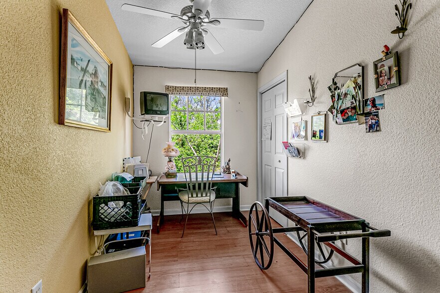 More Photos Of 5660 Micco Rd, Micco Office For Sale