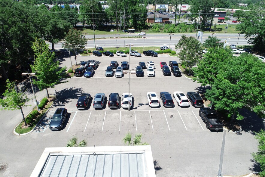More Photos Of 3963 W Tennessee St, Tallahassee Auto Dealership For Lease