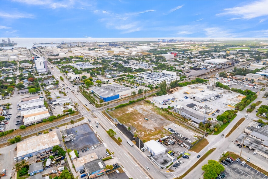 More Photos Of 201-203 W State Road 84, Fort Lauderdale Land For Lease