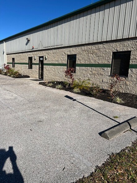 More Photos Of 1650 12th St E, Palmetto Manufacturing For Lease