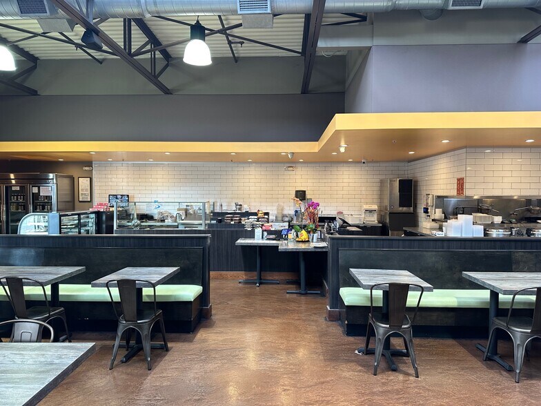 More Photos Of 9225 Las Tunas Dr, Temple City Storefront For Sale