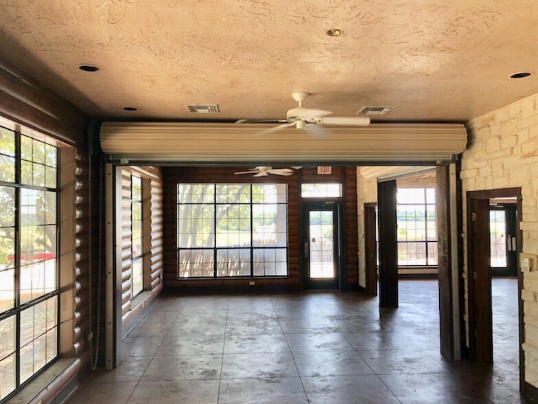 119 Paluxy Smt, Glen Rose, TX 76043 Restaurant For Sale