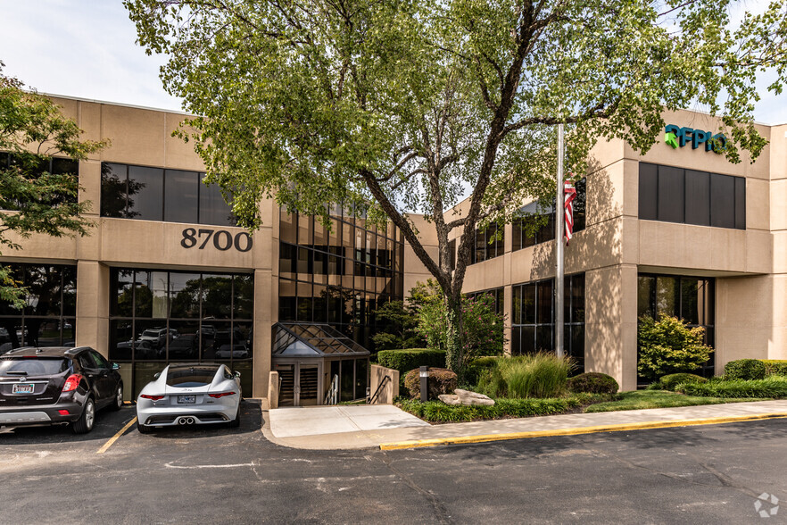 Primary Photo Of 8700 State Line Rd, Leawood Office For Lease