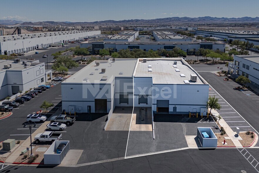 More Photos Of 7481 Eastgate Rd, Henderson Warehouse For Lease