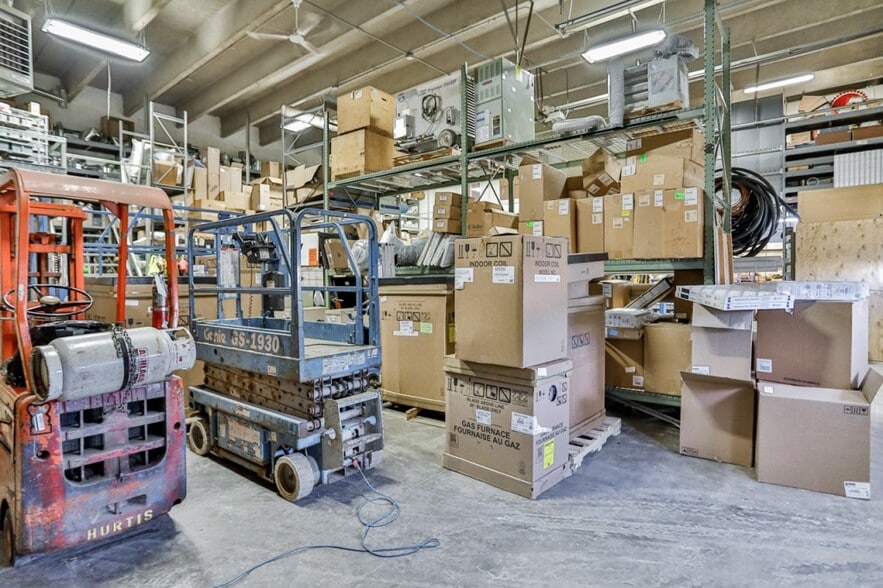 More Photos Of 711 3rd St, Marathon Manufacturing For Sale