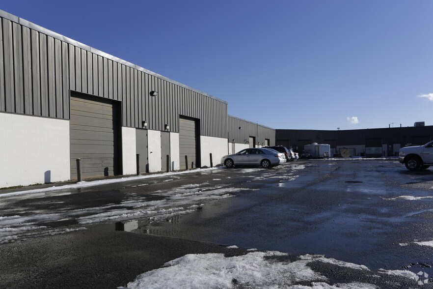 More Photos Of 2 New Pasture Rd, Newburyport Light Manufacturing For Sale