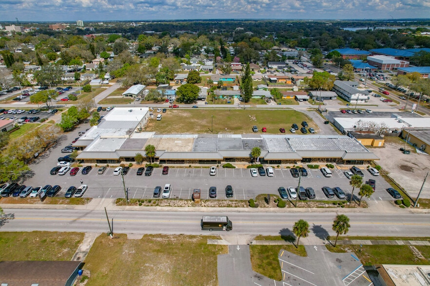More Photos Of 567 Avenue K SE, Winter Haven Office For Sale
