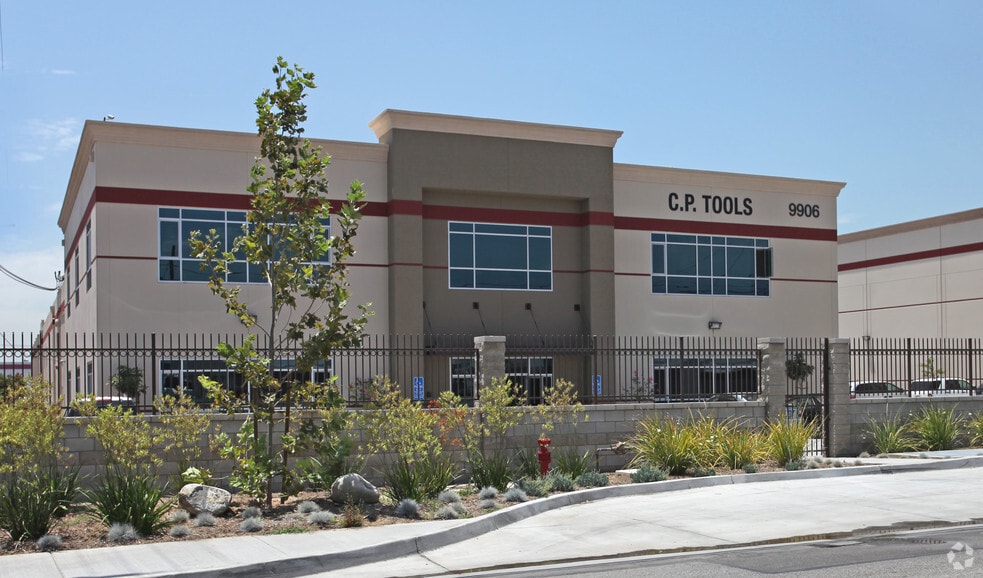 More Photos Of 9906 Gidley St, El Monte Warehouse For Lease