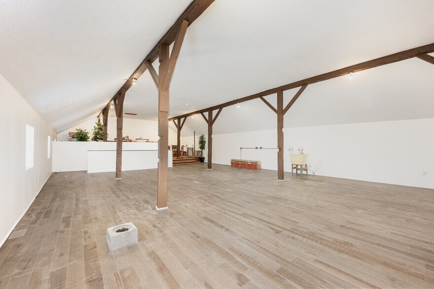 More Photos Of 46-50 S 1st St, Miamisburg Storefront Retail Office For Lease