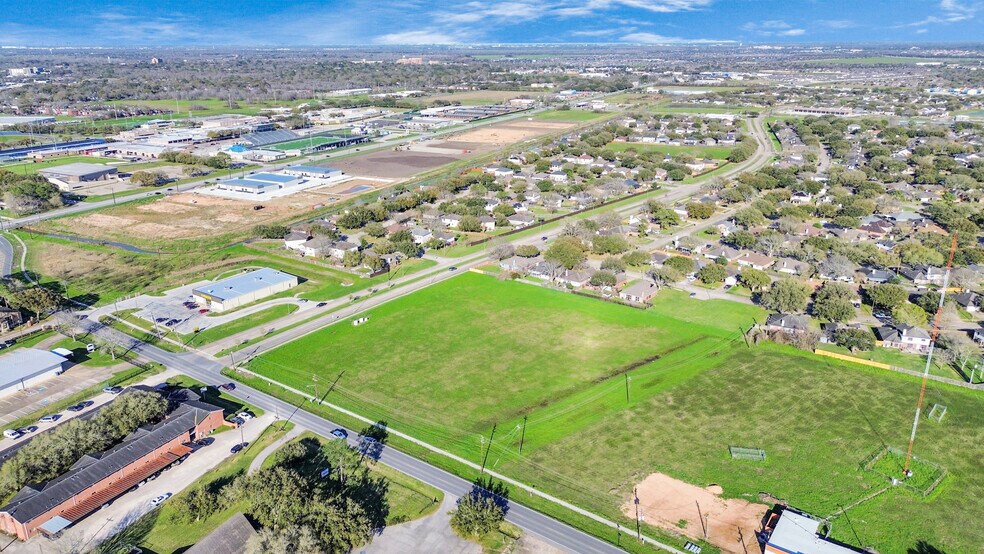 More Photos Of 0 Reading Rd, Rosenberg Land For Sale