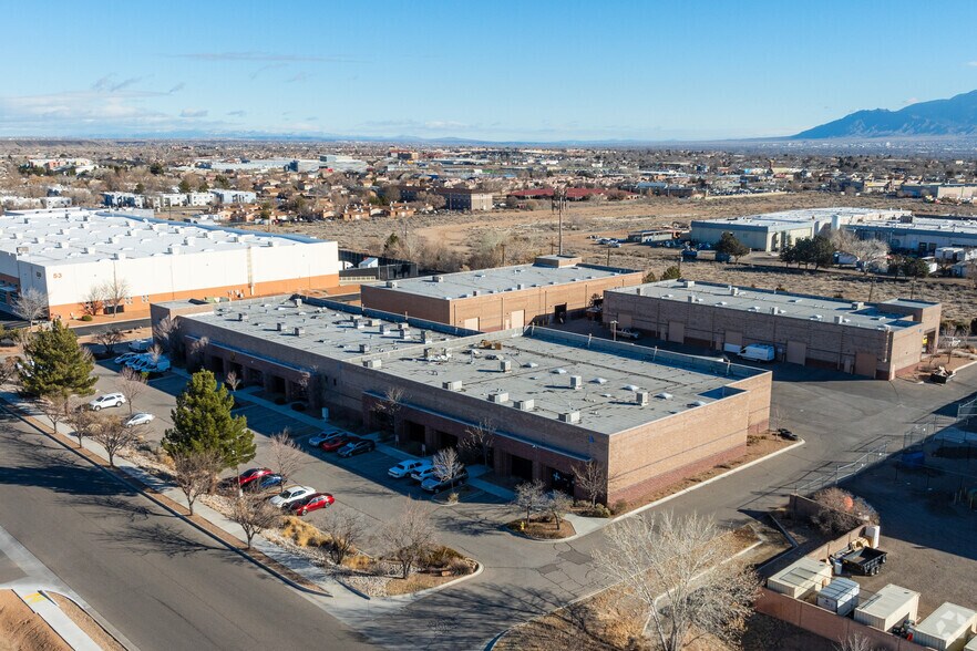 More Photos Of 520 Airport Dr NW, Albuquerque Light Distribution For Lease