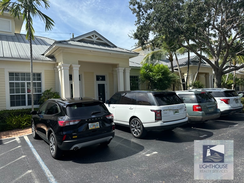 More Photos Of 1935 Commerce Ln, Jupiter Office For Lease