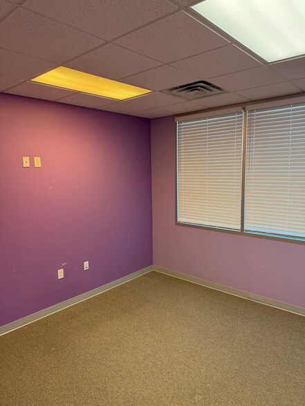 More Photos Of 13900 Quailbrook Dr, Oklahoma City Medical For Lease
