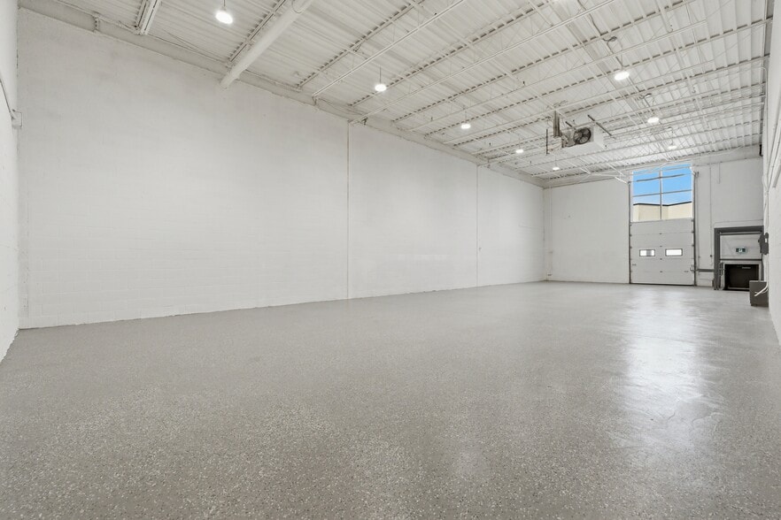 More Photos Of 397 Humberline Dr, Toronto Warehouse For Sale
