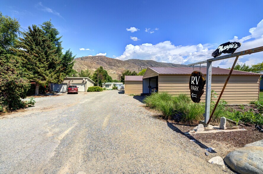 More Photos Of 208 Kendall St, Riverside Manufactured Housing Mobile Home Park For Sale