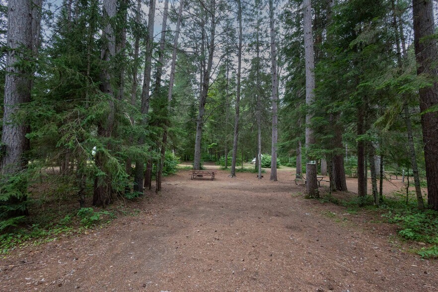 More Photos Of 2883 HWY-60, Dwight Trailer Camper Park For Sale