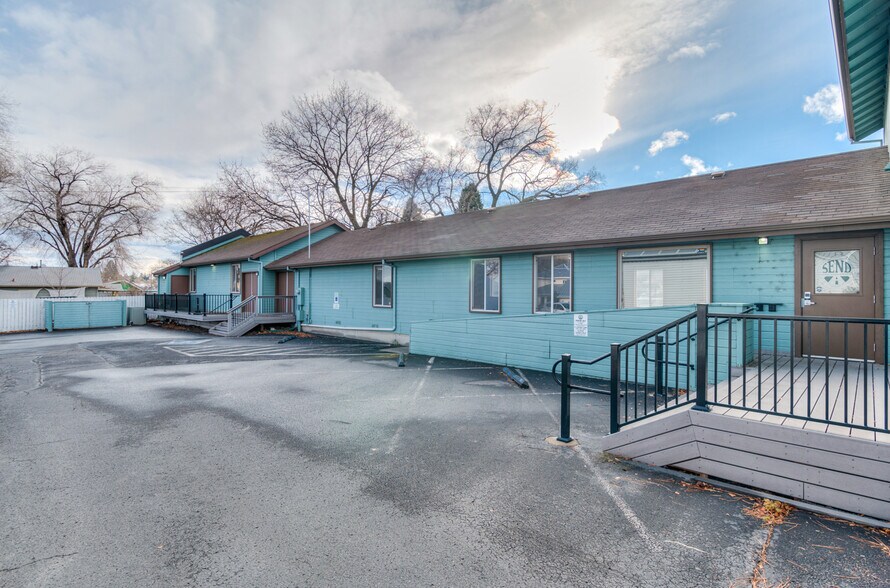 More Photos Of 612 NW Hill St, Bend Office Residential For Lease