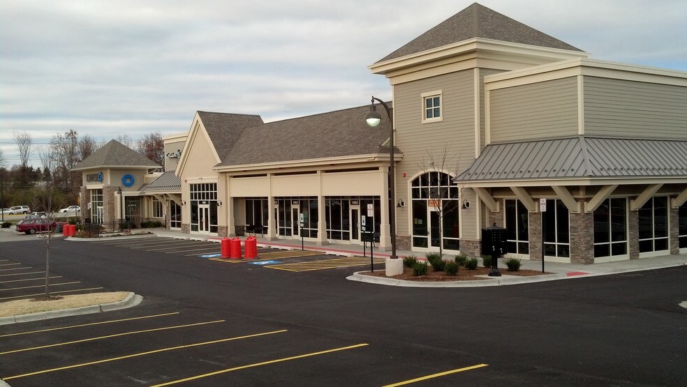 More Photos Of SEC Rte 83 & Aptakisic Rd, Long Grove Unknown For Lease