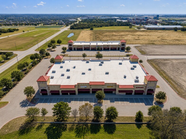 More Photos Of 861 N Coleman St, Prosper General Retail For Lease