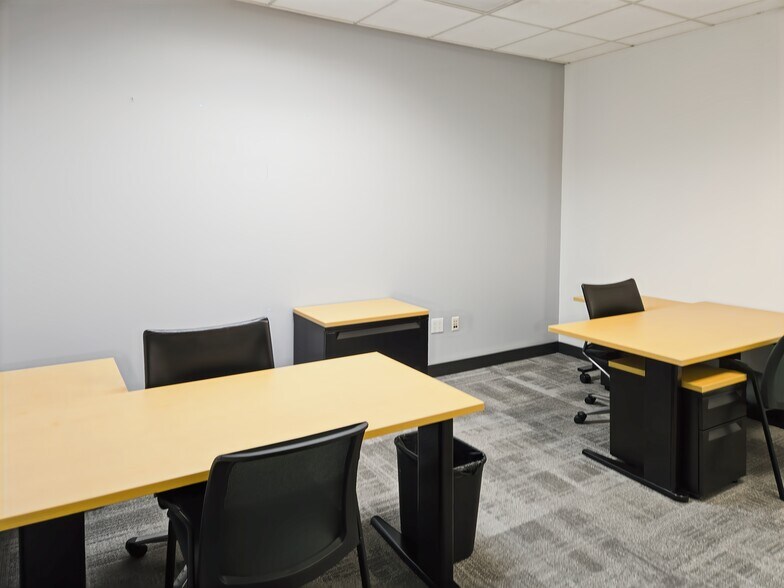 More Photos Of 12600 Deerfield Pky, Alpharetta Coworking Space