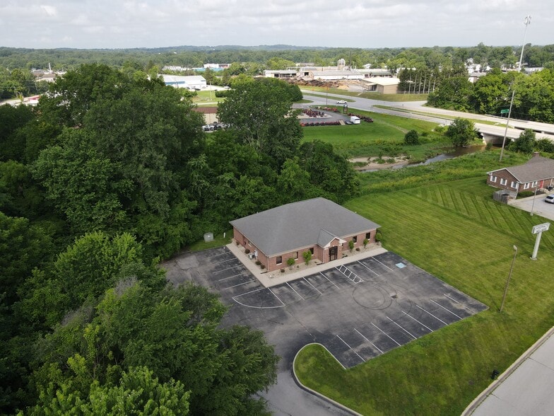 More Photos Of 30 Spring Mill Ct, Mooresville Office For Sale