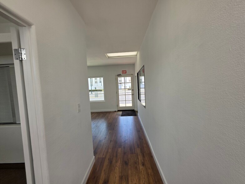 More Photos Of 431 S C St, Oxnard Medical For Sale