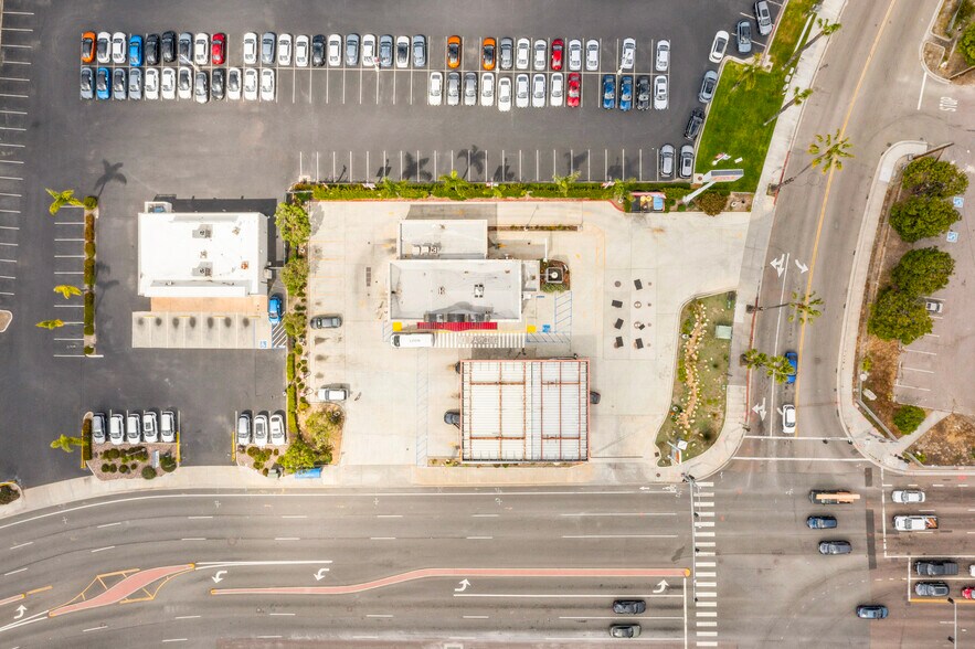 More Photos Of 3401 College Blvd, Oceanside Service Station For Sale